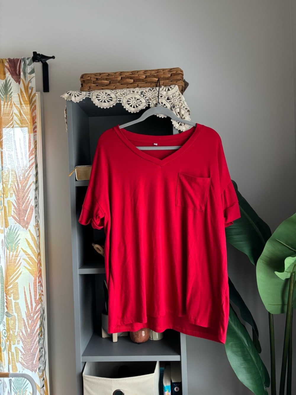 amazon v-neck pocket tee